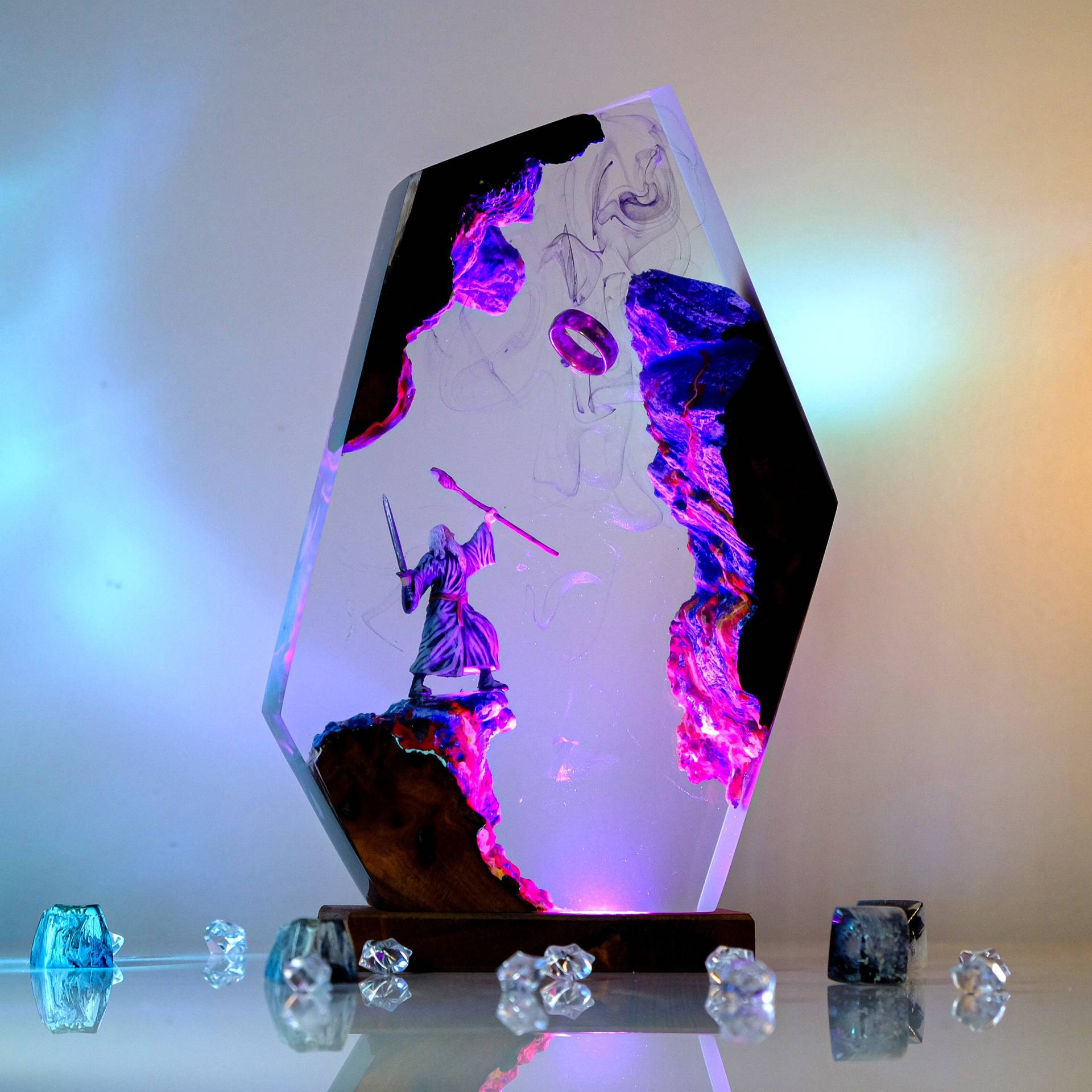 Настольная лампа-фигурка из см – обзор и цена Desk Setup Lighting
